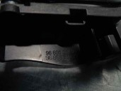 Recambio de maneta interior delantera izquierda para peugeot 308 sport referencia OEM IAM 9660525480  