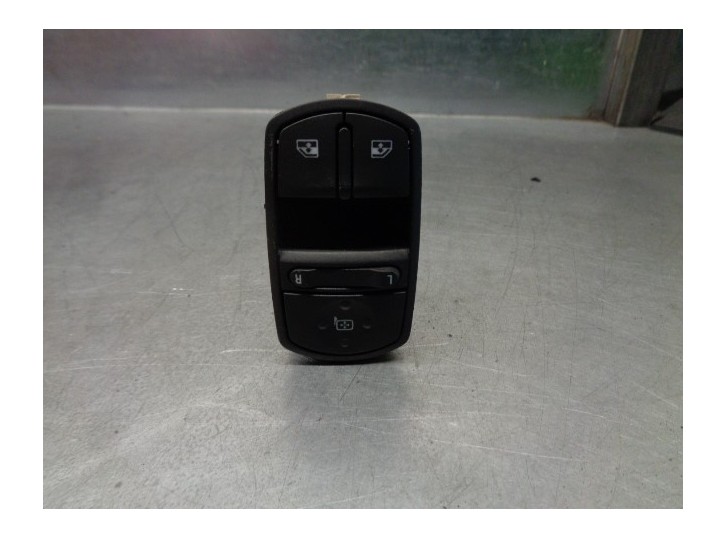 Recambio de mando elevalunas delantero izquierdo para opel corsa d color edition referencia OEM IAM 13258521 