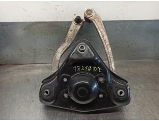 Replacement front left shock absorber top mount for Seat Altea (5P1) 2.0 TDI OEM IAM reference 8D0412391B 