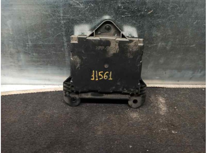 Recambio de modulo electronico para toyota prius (nhw20) 1.5 cat referencia OEM IAM 8865047051 1776003362 DENSO