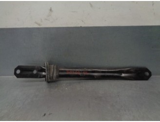 Recambio de soporte radiadores para land rover range rover velar 2.0 diesel cat referencia OEM IAM GX733B329A  