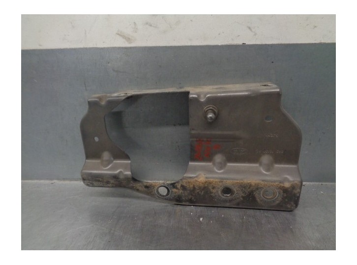 Recambio de refuerzo lateral para land rover range rover velar 2.0 diesel cat referencia OEM IAM J8A216150AC  