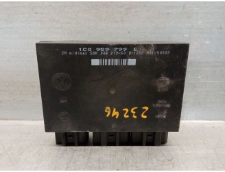 Replacement central locking ECU for SEAT Toledo II (1M2) 1.6 16V OEM IAM reference 1C0959799E 5DK00821350 