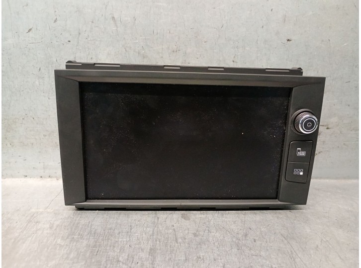 Replacement multifunction display for Seat Leon (5F1) 1.5 TGI OEM IAM reference 5F0919606 5F0919606 QW00069B