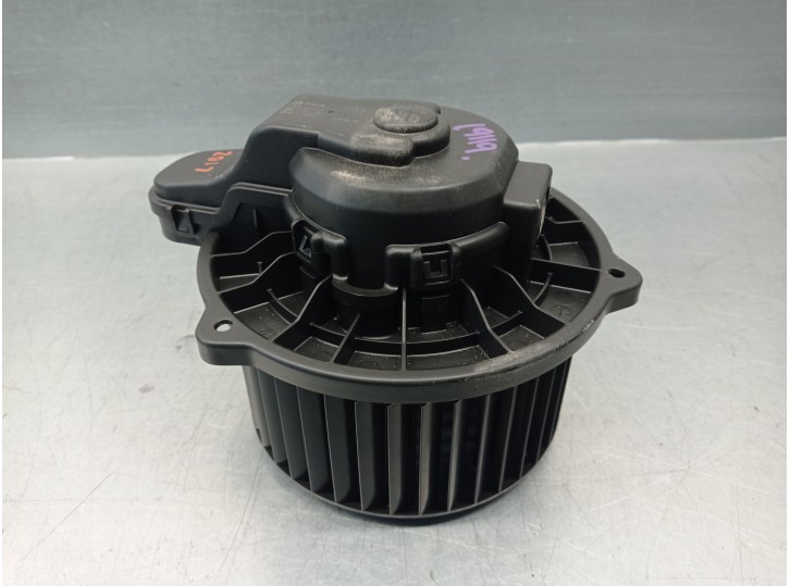 Recambio de motor calefaccion para kia stonic (yb) 1.0 t-gdi referencia OEM IAM 97113H8000  