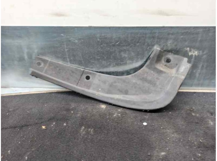 Recambio de faldon trasero para toyota prius (nhw20) 1.5 cat referencia OEM IAM 5259147010 DERECHO 