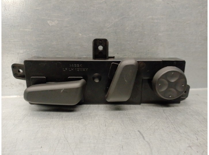 Recambio de mando asiento izquierdo para hyundai i30 fastback 2.0 tgdi cat referencia OEM IAM 211809030144 