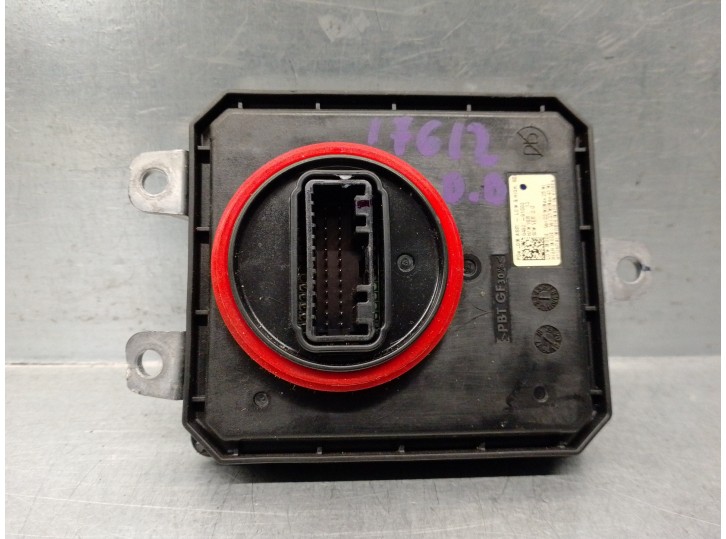 Recambio de centralita faros xenon para hyundai i30 fastback 2.0 tgdi cat referencia OEM IAM G49219100 