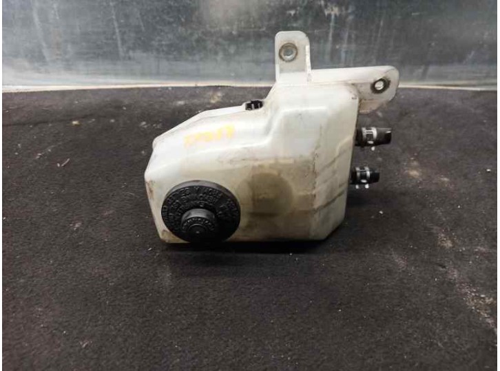 Recambio de deposito liquido frenos para toyota prius (nhw20) 1.5 cat referencia OEM IAM 13231140120 