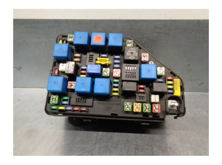 Recambio de caja reles / fusibles para ssangyong korando 2.0 td cat referencia OEM IAM 8297034021  