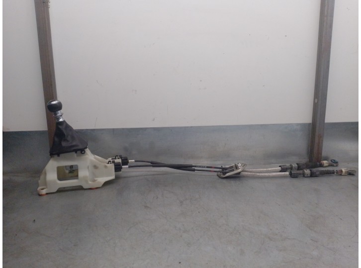 Recambio de palanca cambio para hyundai i30 fastback 2.0 tgdi cat referencia OEM IAM 43700S0100PPN 