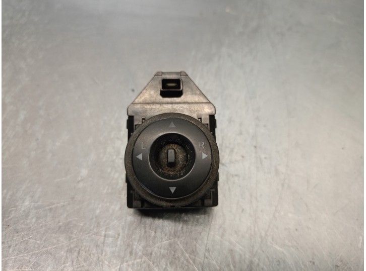 Recambio de mando retrovisor para kia cee´d 1.6 crdi cat referencia OEM IAM 935601H000 