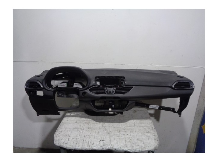 Replacement dashboard for Hyundai i30 Fastback 2.0 TGDI CAT OEM IAM reference 84710G4000TRY BLACK 