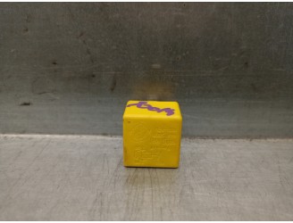 Recambio de rele para alfa romeo spider (163) 1.8 16v cat referencia OEM IAM 83652111  