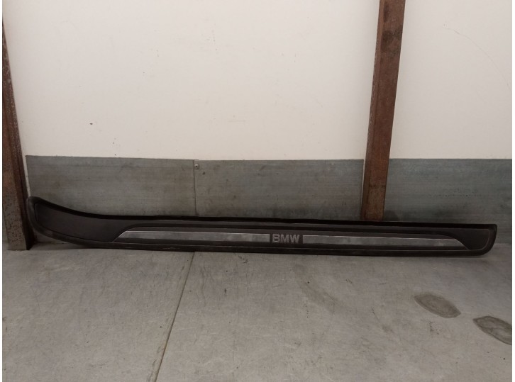 Recambio de molduras delanteras para bmw 3 coupé (e92) 320 d referencia OEM IAM 51477120764 51470417764 51477178598