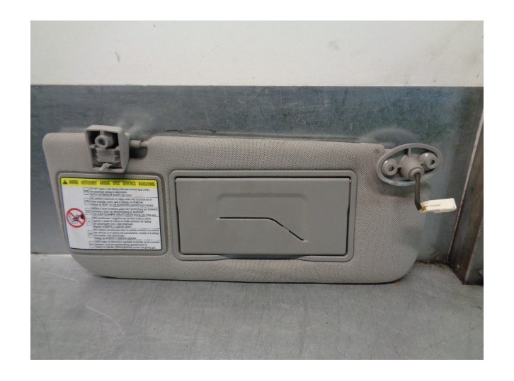 Recambio de parasol derecho para ssangyong korando 2.0 td cat referencia OEM IAM 7614034111ACE  