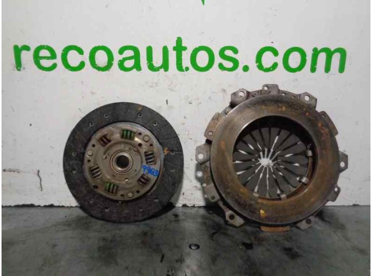 Recambio de kit embrague para renault megane i berlina hatchback (ba0) 1.9 diesel referencia OEM IAM 7700106521  VALEO