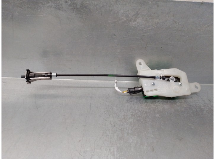 Recambio de motor tapa deposito combustible para hyundai i30 fastback 2.0 tgdi cat referencia OEM IAM 81550G3000  