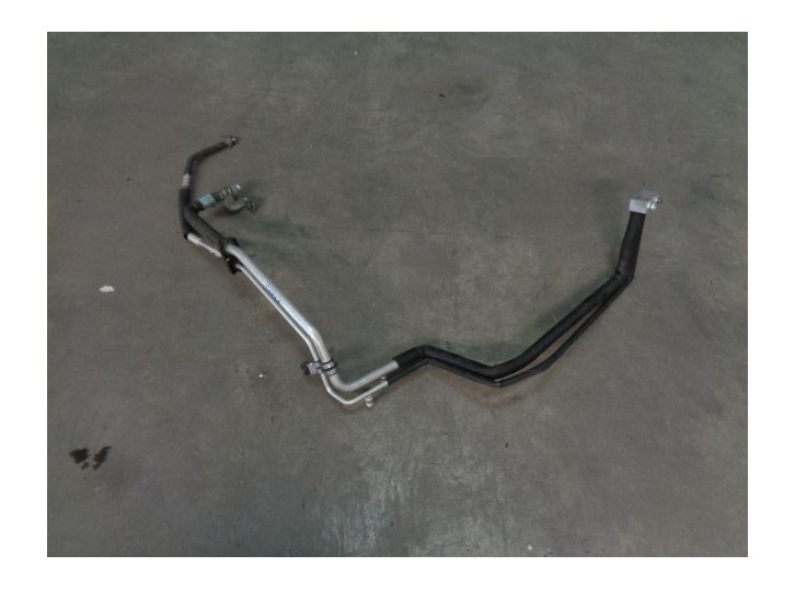 Recambio de tubos aire acondicionado para ssangyong korando 2.0 td cat referencia OEM IAM 6863034001  