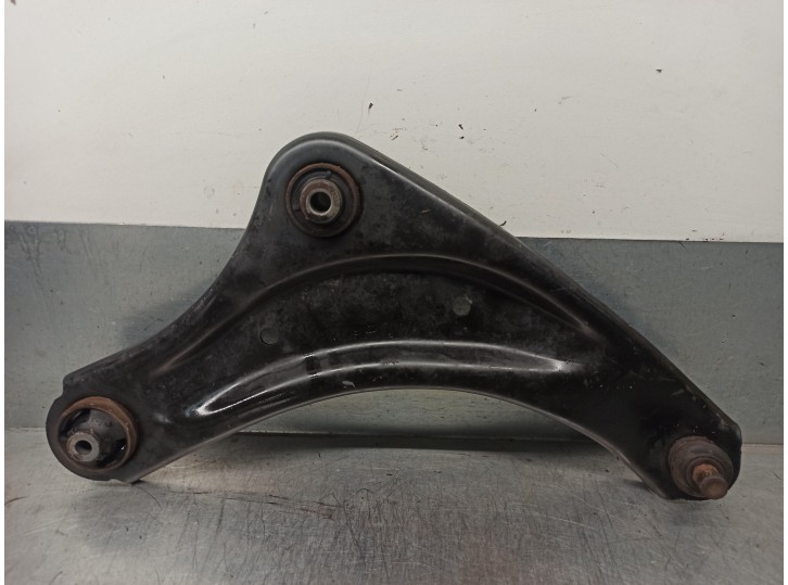 Replacement front right lower suspension arm for Nissan Pulsar (C13) 1.5 turbodiesel CAT OEM IAM reference 545001KK