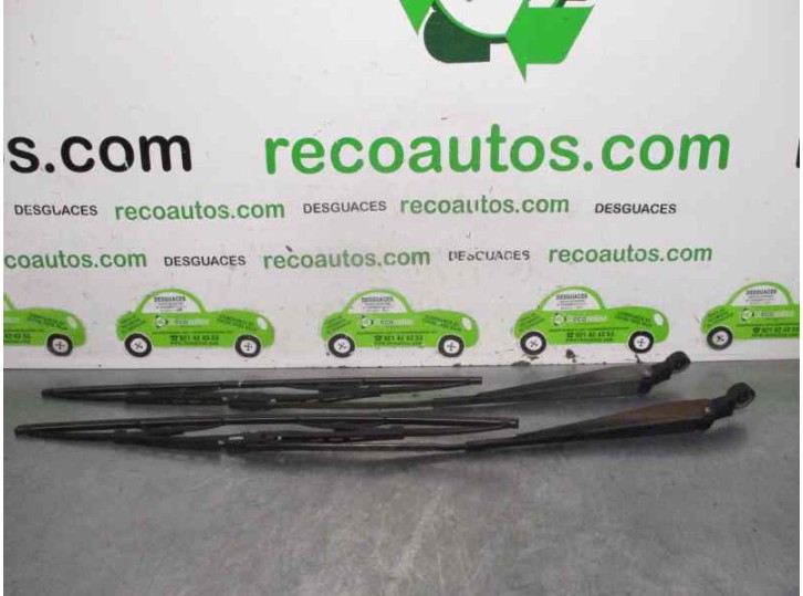 Recambio de brazo limpia delantero derecho para dacia logan 1.6 16v cat referencia OEM IAM   
