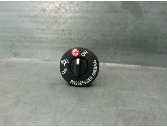 Recambio de interruptor para nissan juke (f16_) 1.0 referencia OEM IAM 681999278R  3587020100