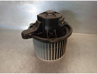 Recambio de motor calefaccion para kia cee´d 1.6 crdi cat referencia OEM IAM 971131H000  