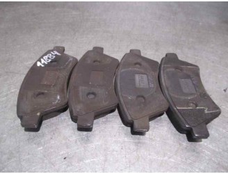 Recambio de pastillas de freno para renault scenic ii 1.9 dci diesel referencia OEM IAM FD4960  TRW