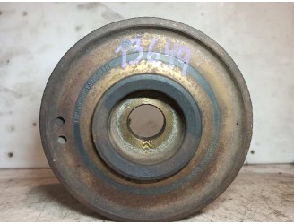 Replacement crankshaft pulley for Citroën C4 sedan 1.6 16v HDi OEM IAM reference 9654961080 