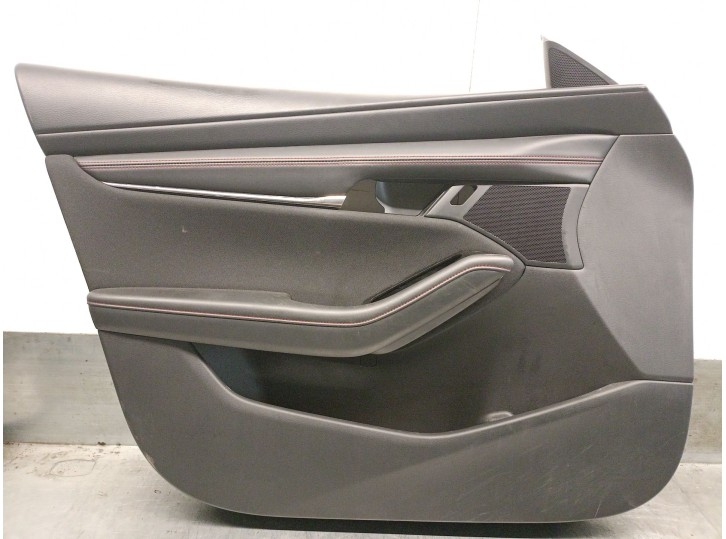 Recambio de guarnecido puerta delantera izquierda para mazda 3 hatchback (bp) 2.0 skyactiv-g m hybrid referencia OEM IAM BCJH684