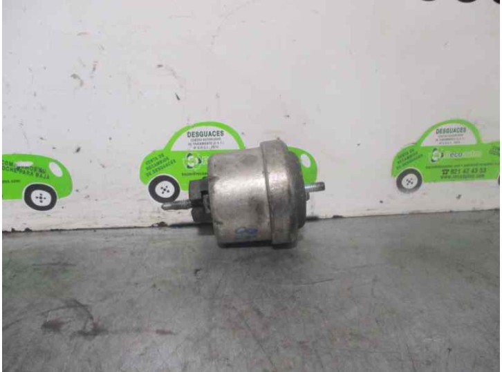 Recambio de soporte motor para opel vectra b berlina 1.8 16v cat referencia OEM IAM 684681 