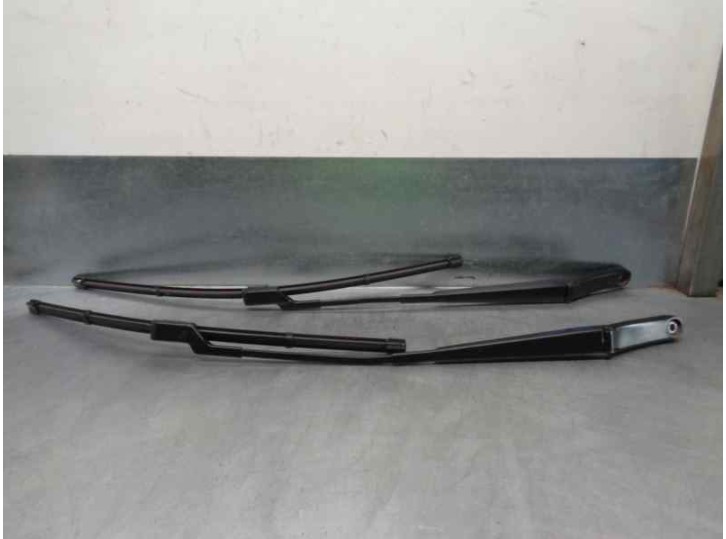 Recambio de brazo limpia delantero derecho para volkswagen tiguan (5n1) 2.0 tdi referencia OEM IAM 3529348  