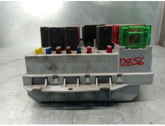 Recambio de caja reles / fusibles para alfa romeo 147 (190) 1.6 16v cat referencia OEM IAM 51742419  