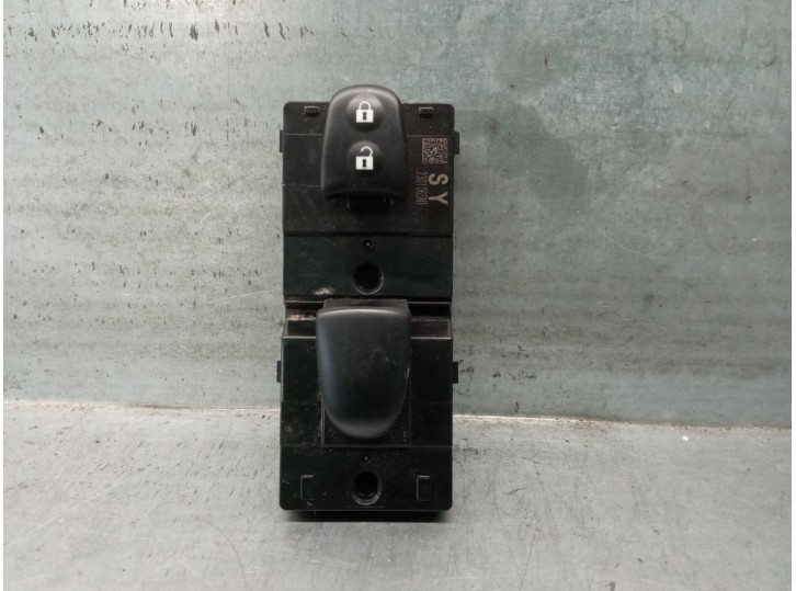 Recambio de mando elevalunas delantero derecho para nissan juke (f16_) 1.0 referencia OEM IAM 254116LA0A 254116LA0A 