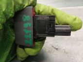 Replacement hazard warning switch for Nissan Juke (F16_) 1.0 OEM IAM reference 632S01 230108A