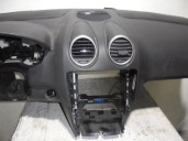 Recambio de salpicadero para mercedes-benz clase m (w164) 3.0 cdi cat referencia OEM IAM A16468040879D84 NEGRO 