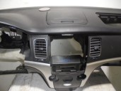 Recambio de salpicadero para ssangyong korando 2.0 td cat referencia OEM IAM NEGRO 