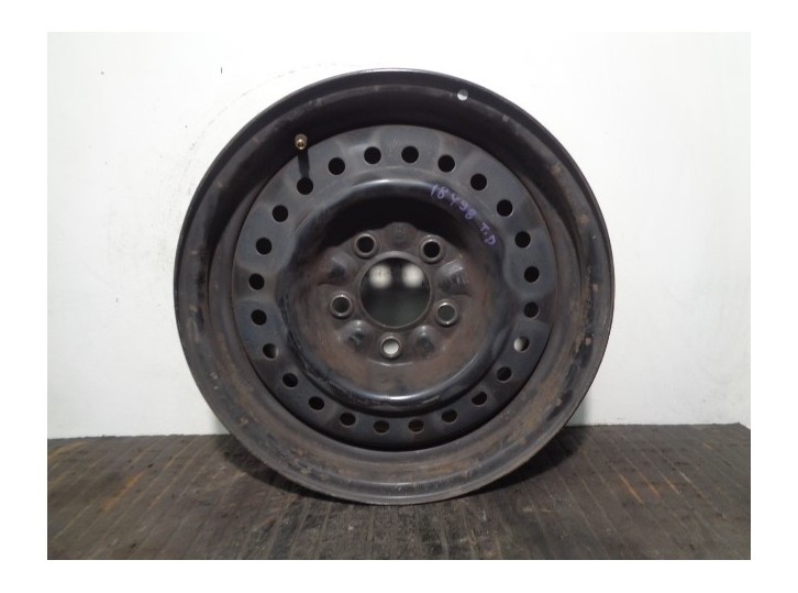 Recambio de llanta para chrysler voyager (gs) 2.0 16v cat referencia OEM IAM 04684922AB R1561/2JX15CHET40 HIERRO