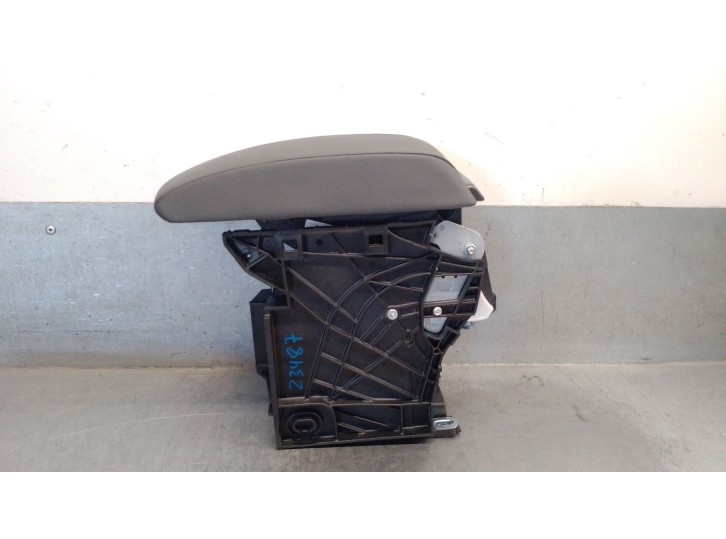 Recambio de apoyabrazos central para seat leon (5f1) 1.5 tgi referencia OEM IAM 5F0864207C 5F0864207C 