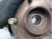 Recambio de mangueta delantera izquierda para chevrolet hhr 2.4 16v referencia OEM IAM 19303851 