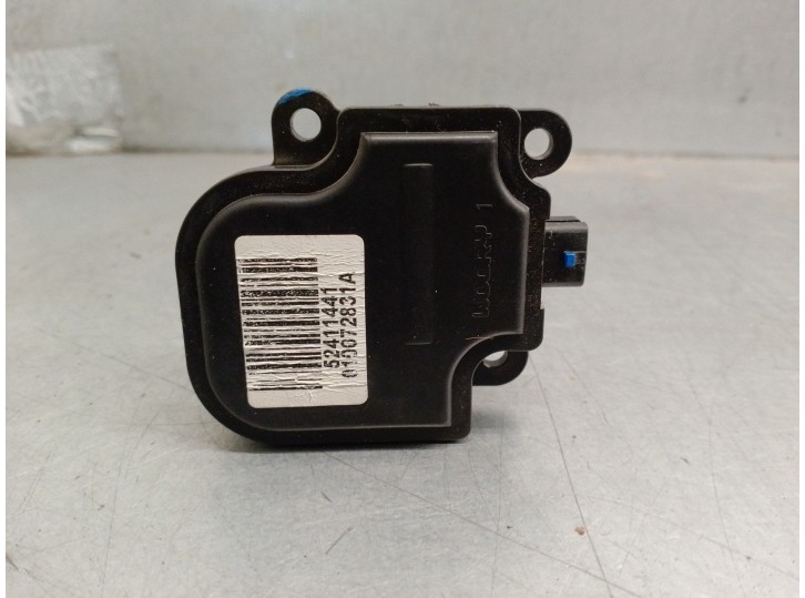 Recambio de motor apertura trampillas climatizador para chevrolet hhr 2.4 16v referencia OEM IAM 52411441 