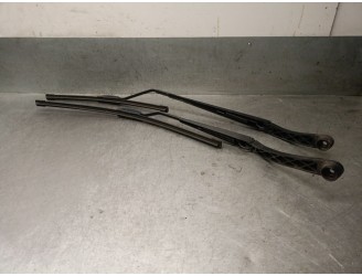 Recambio de brazo limpia delantero derecho para opel insignia a sports tourer (g09) 2.0 cdti (35) referencia OEM IAM 1270340 127