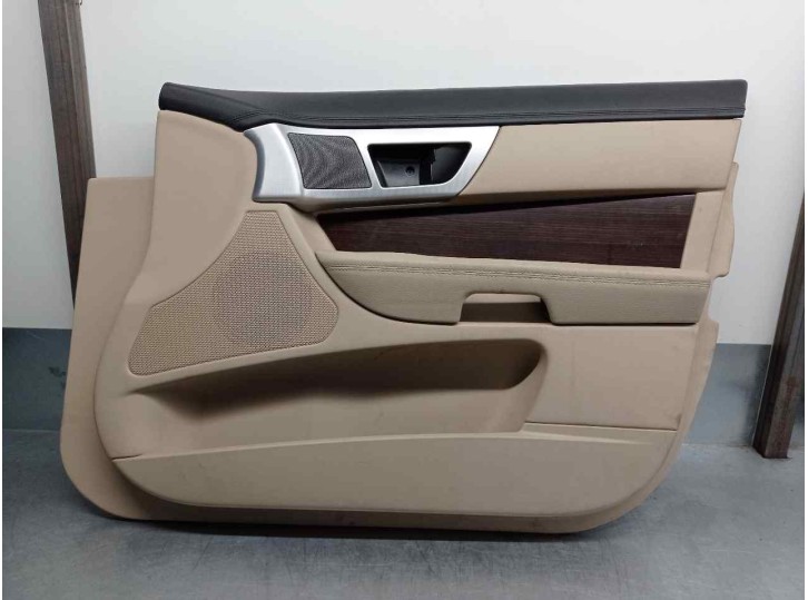 Recambio de guarnecido puerta delantera derecha para jaguar xf 2.2 diesel cat referencia OEM IAM 8X235423712E 