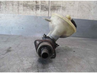 Replacement brake master cylinder for Volkswagen Jetta (165/167) 1.6 OEM IAM reference 8V1611021B 311792 BENDIX