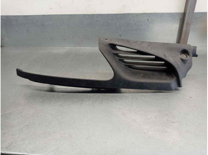 Recambio de rejilla delantera para renault megane i scenic (ja0) 1.9 dti diesel cat referencia OEM IAM 7700834200 DERECHA 