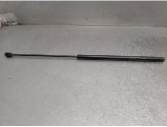 Replacement boot / tailgate struts for Chevrolet HHR 2.4 16V OEM IAM reference 22714717 