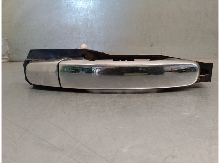 Recambio de maneta exterior delantera derecha para chevrolet hhr 2.4 16v referencia OEM IAM 20910591 5 PINES