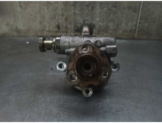 Replacement power steering pump for Volkswagen Bora sedan (1J2) 1.9 TDI OEM IAM reference 1J0422154A 