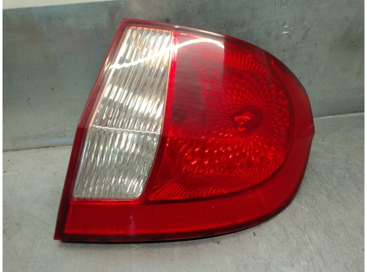 Replacement rear right tail light for Hyundai Getz (TB) 1.1 12V CAT OEM IAM reference 924021C510 FENDER 3 DOORS