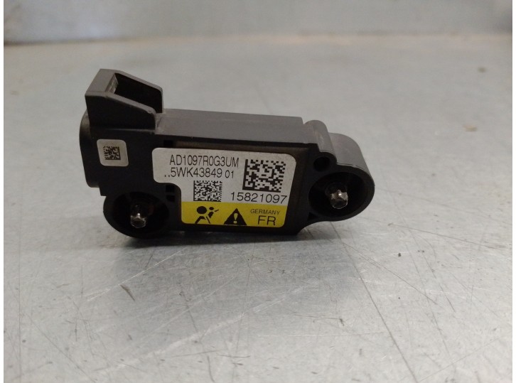 Replacement impact sensor for Chevrolet HHR 2.4 16V OEM IAM reference 15821098 5WK43848 SIEMENS